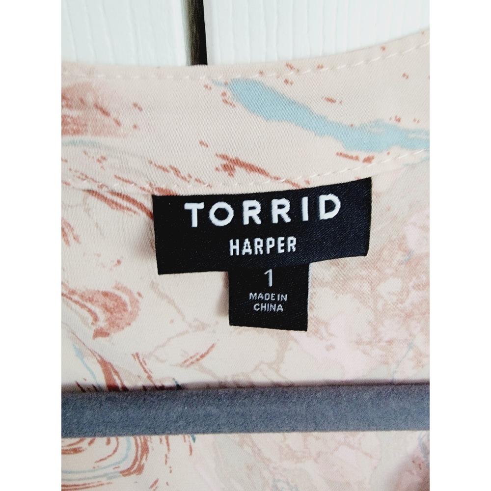 Torrid Harper 1 Georgette Pullover Blouse Tan Marble Print Romantic Flowy Airy - Picture 9 of 11